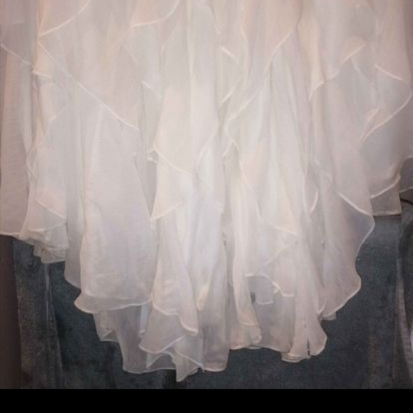 Wedding Dress - Picture 4 of 10